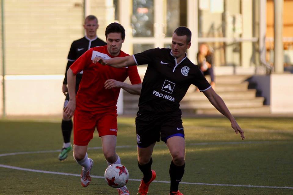 Fabio Possagno Challenges For The Ball