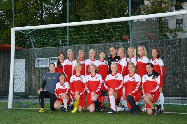 riga united ladies first photo shoot